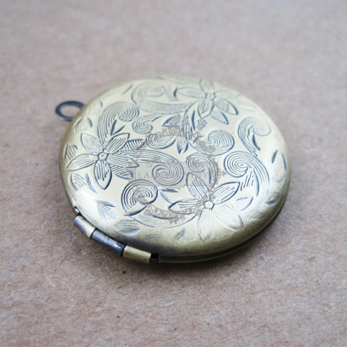 5pcs Pendant DIY Brass Bronze Copper European Antique Style round Flower Prayer Box Photo Locket Jewelry - Click Image to Close
