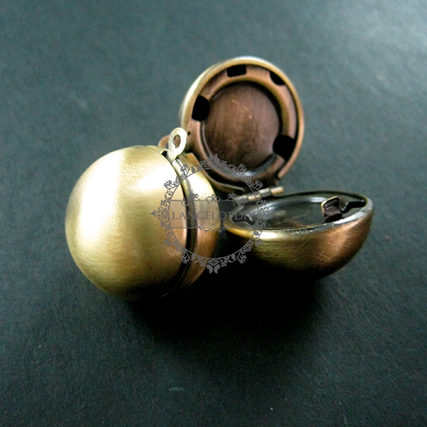 5pcs 20mm round ball brass bronze vintage ball locket,ball photo locket,wholesale 1111034 - Click Image to Close