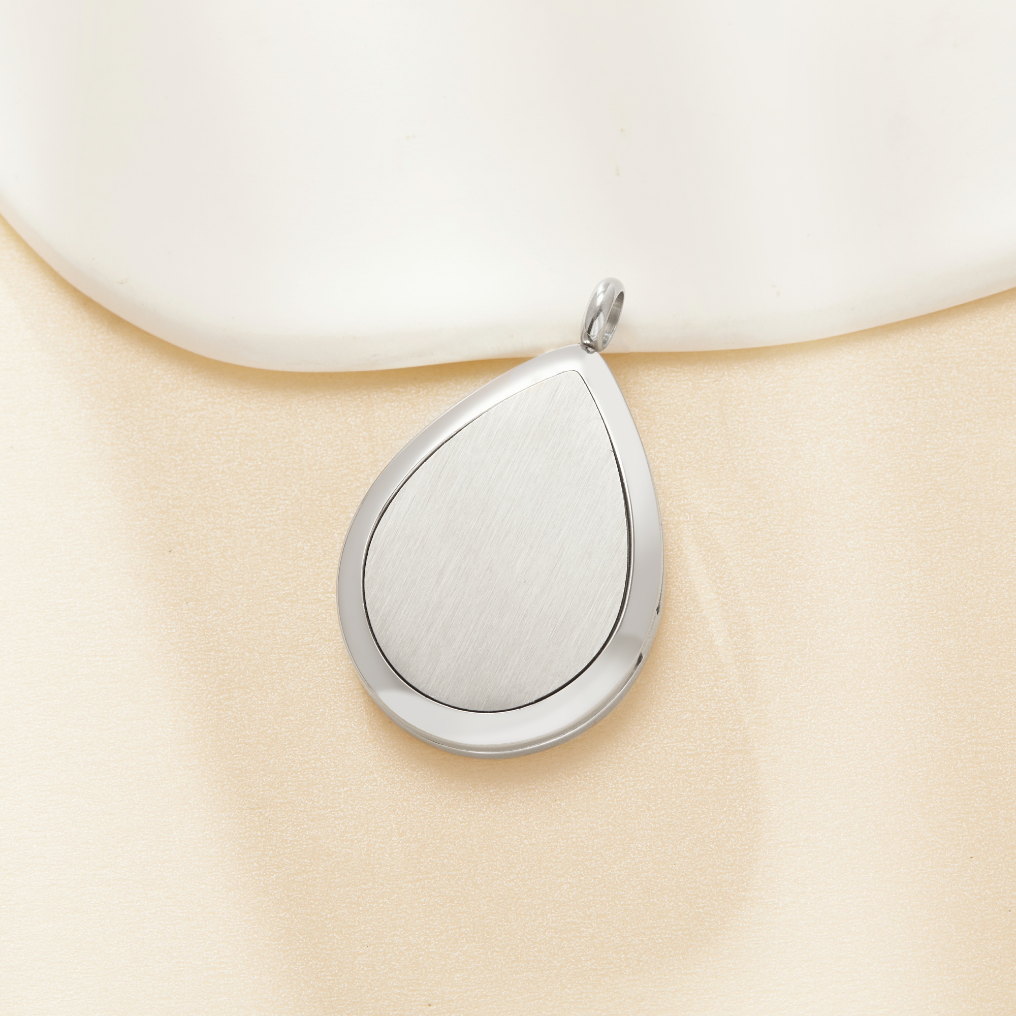 Tree Branch Filligree Perfume Aroma Diffuser Photo Locket,Vintage Styles Stainless Steel Pear Drop Pendant,DIY Keepsake Memorial Pendant Charm Supplies 1190085