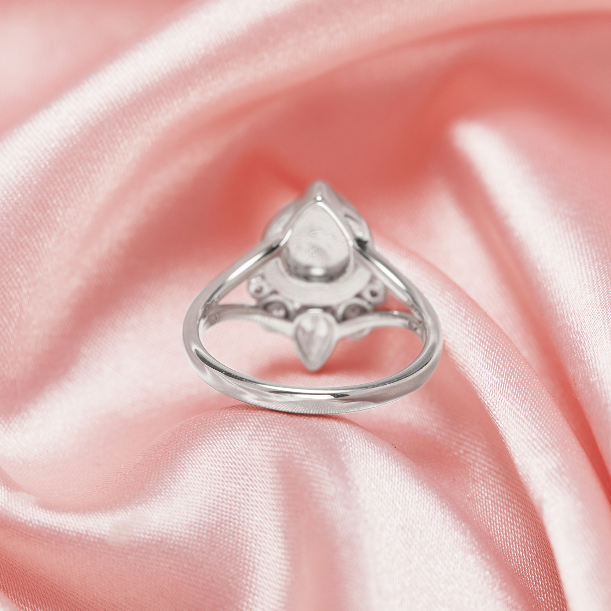 6x8MM Keepsake Breast Milk Resin Pear Bezel Moon Ring Settings,Split Shank Solid 14K 18K Gold Ring,Moissanite Art Deco Ring,DIY Ring Supplies 1294830 - Click Image to Close