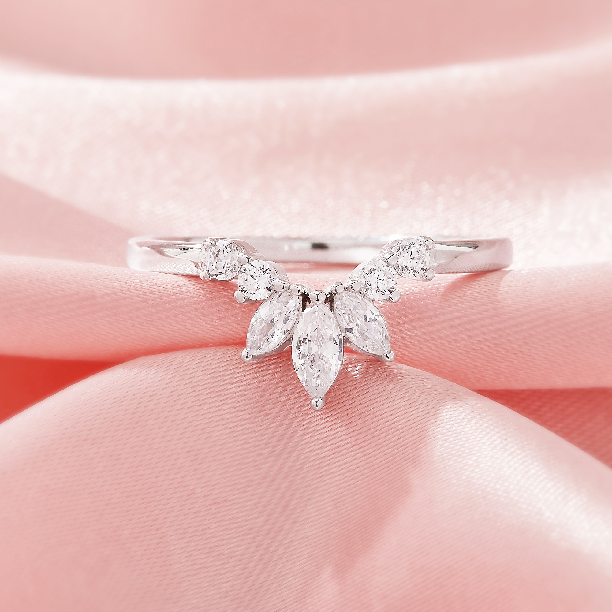 Curved Moissanite Stackable Ring,Solid 14K 18K Gold Ring,Elegant Stacker Ring,Stackable Ring,DIY Ring Supplies 1294996 - Click Image to Close