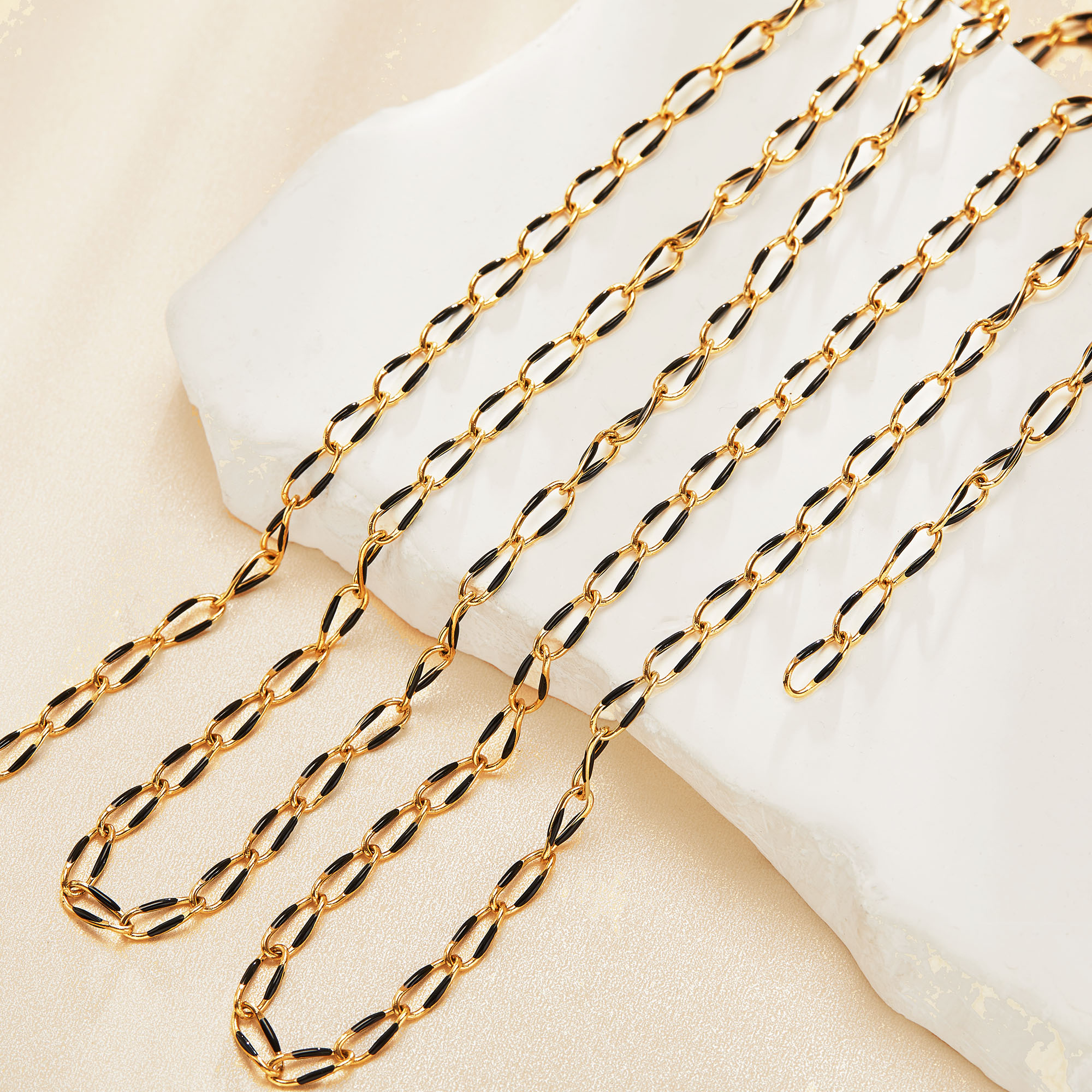 3.5MM Thick Minimalist Oval Cable Chain Necklace,Simple Black Epoxy Stainless Stell Gold Plated Chain Necklace,DIY Daily Simple Necklace Supplies 1320066