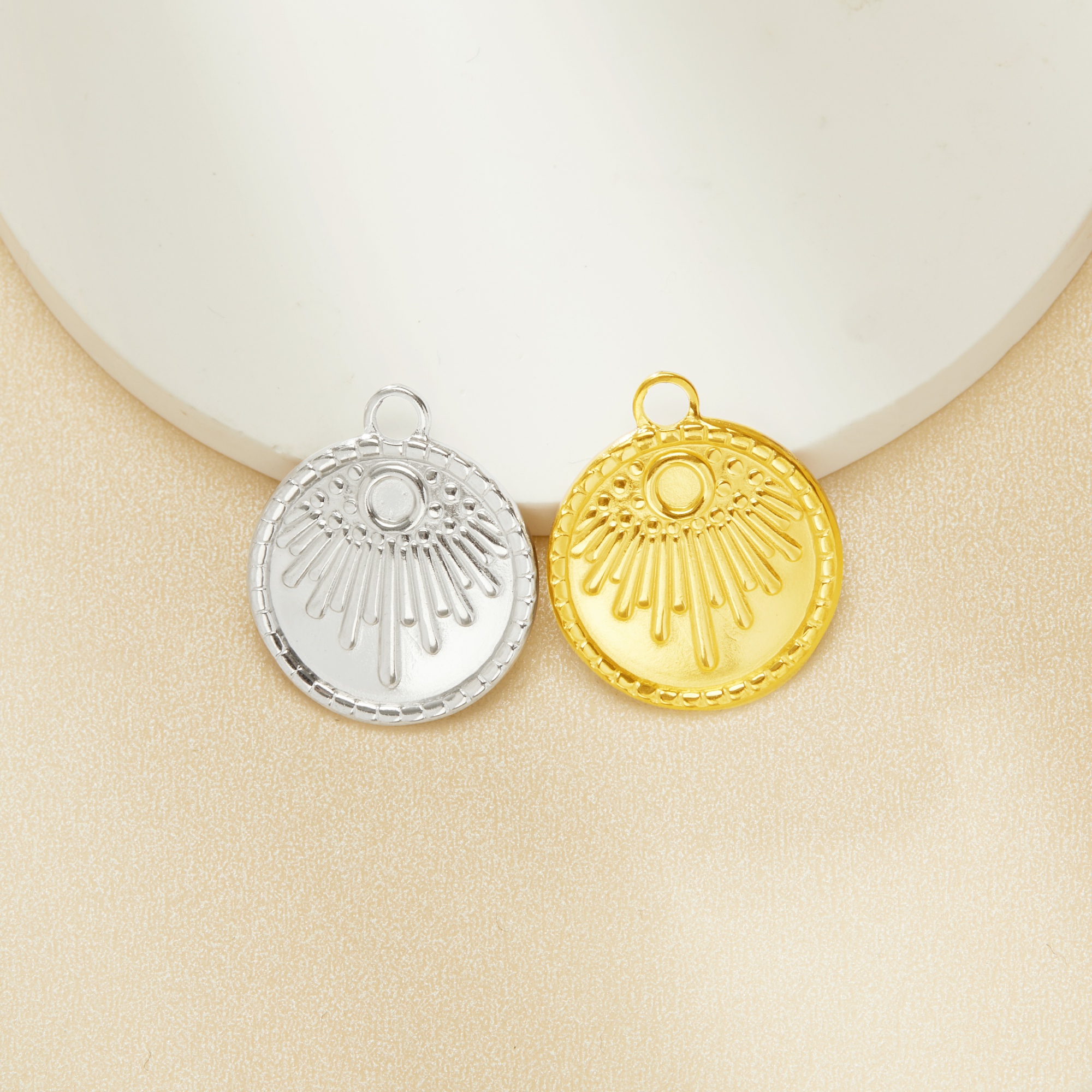 Keepsake Breast Milk Resin Round Bezel Pendant Settings,Stainless Steel Sun Pendant,Gold Plated Pendant,DIY Pendant Supplies 1411426 - Click Image to Close