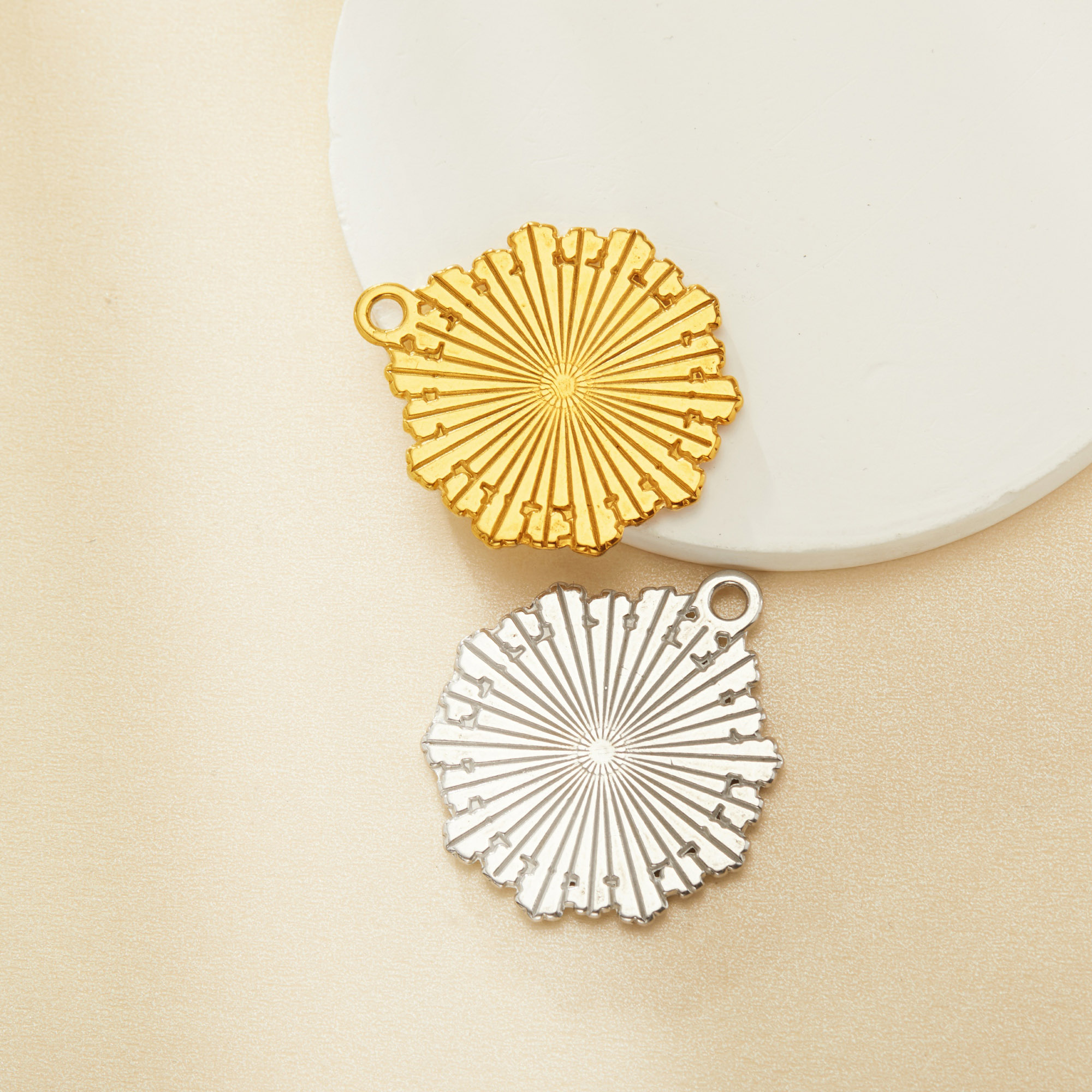Keepsake Breastmilk Stainless Steel Round Bezel Pendant,Flower Art Deco Round Pendant Charm,Silver Gold Pendant,DIY Pendant Supplies 1411439 - Click Image to Close