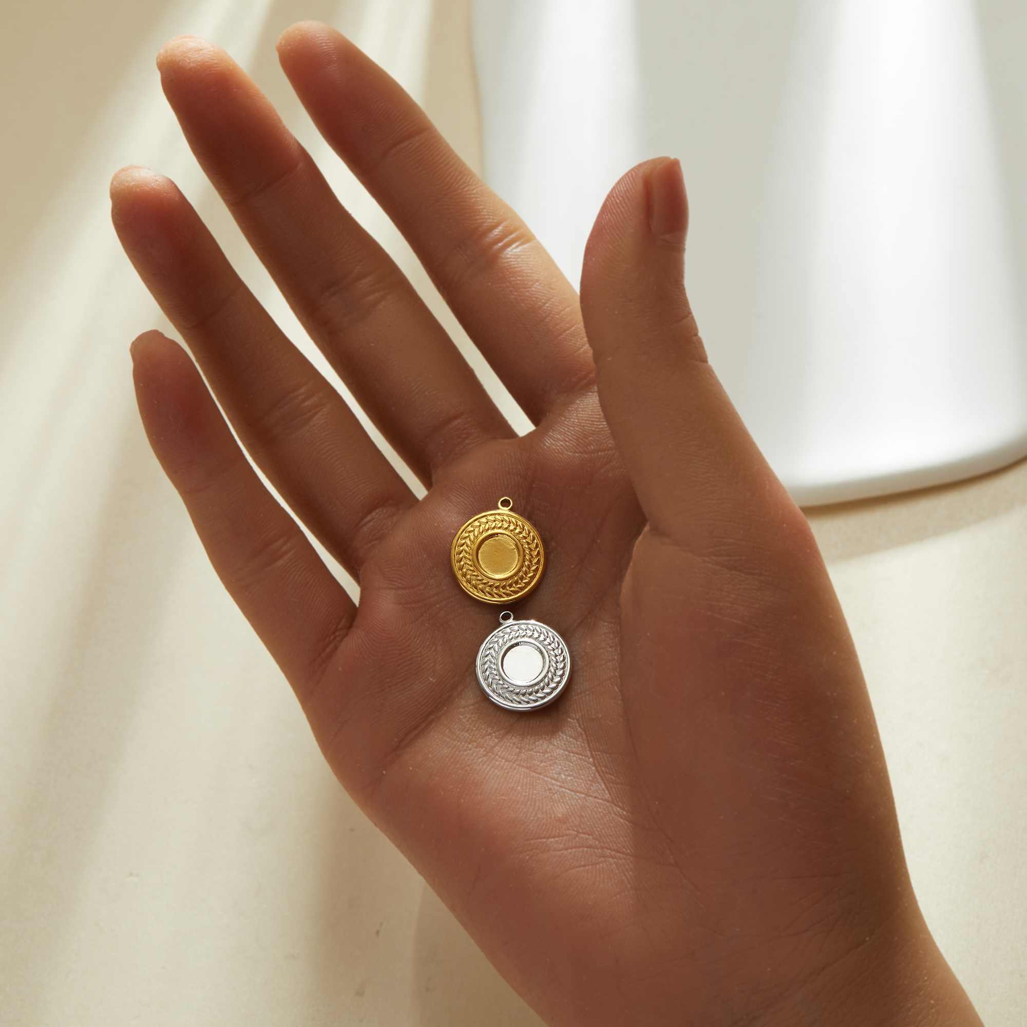 6MM Round Bezel Stainless Steel Pendant Settings,Yellow Gold Silver Round Pendant Charm,DIY Pendant Blank Supplies 1411470