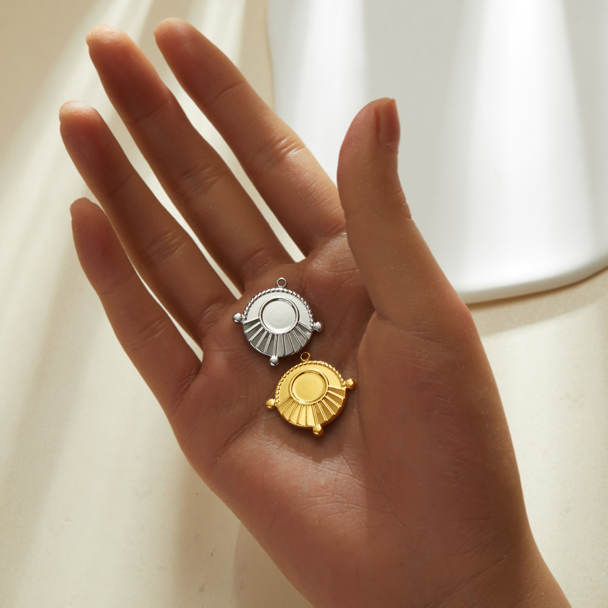 8MM Round Bezel Stainless Steel Pendant Settings,Yellow Gold Silver Round Pendant Charm,Art Deco Pendant,DIY Pendant Blank Supplies 1411473