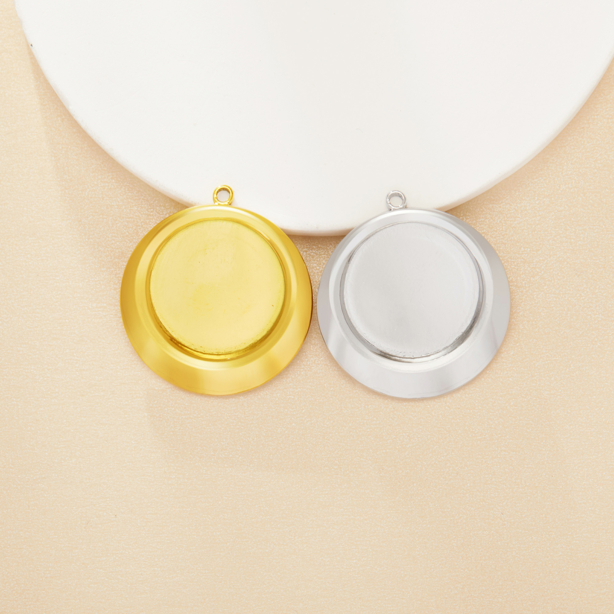 18MM Round Bezel Stainless Steel Pendant Settings,Yellow Gold Silver Round Pendant Charm,Simple Pendant,DIY Pendant Blank Supplies 1411475 - Click Image to Close