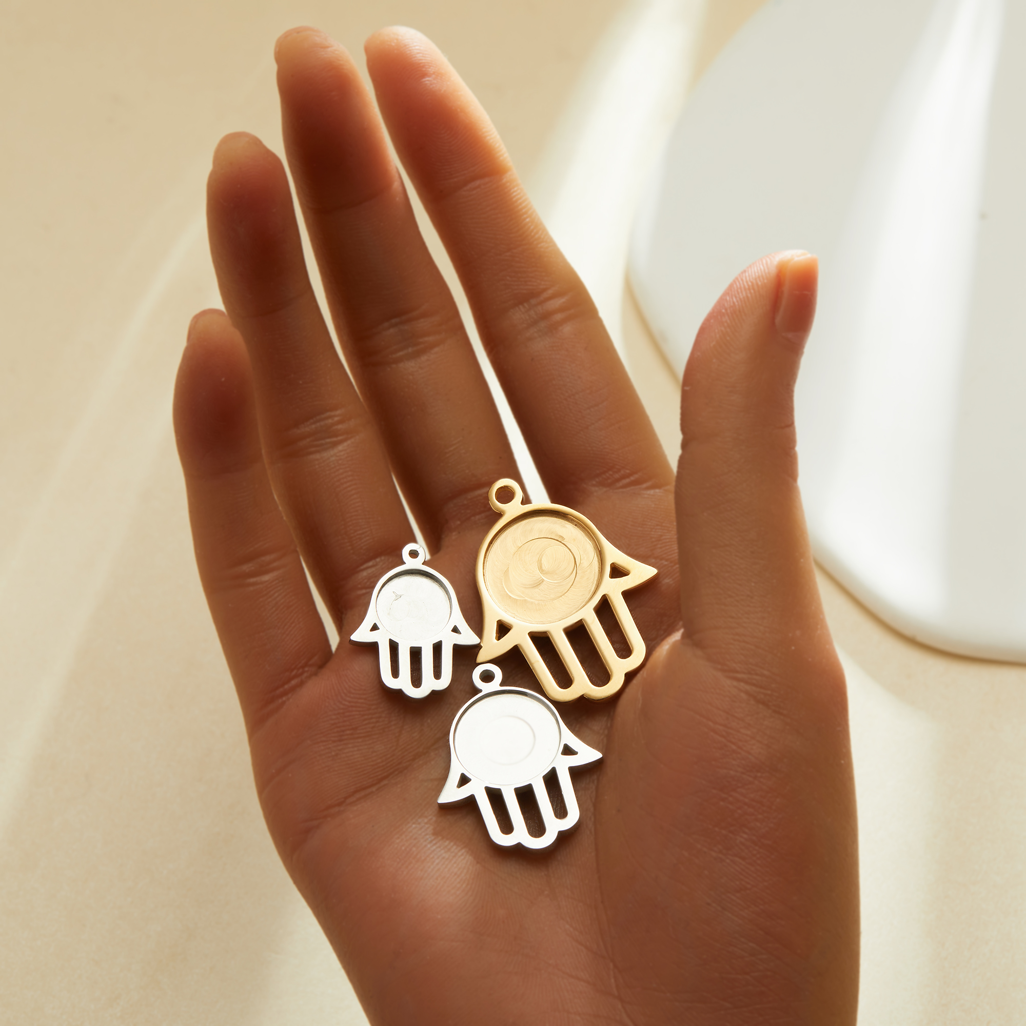 Keepsake Breast Milk Resin Round Bezel Pendant Settings,Hamsa Hand Stainless Steel Pendant Charm,DIY Pendant Supplies 1411485