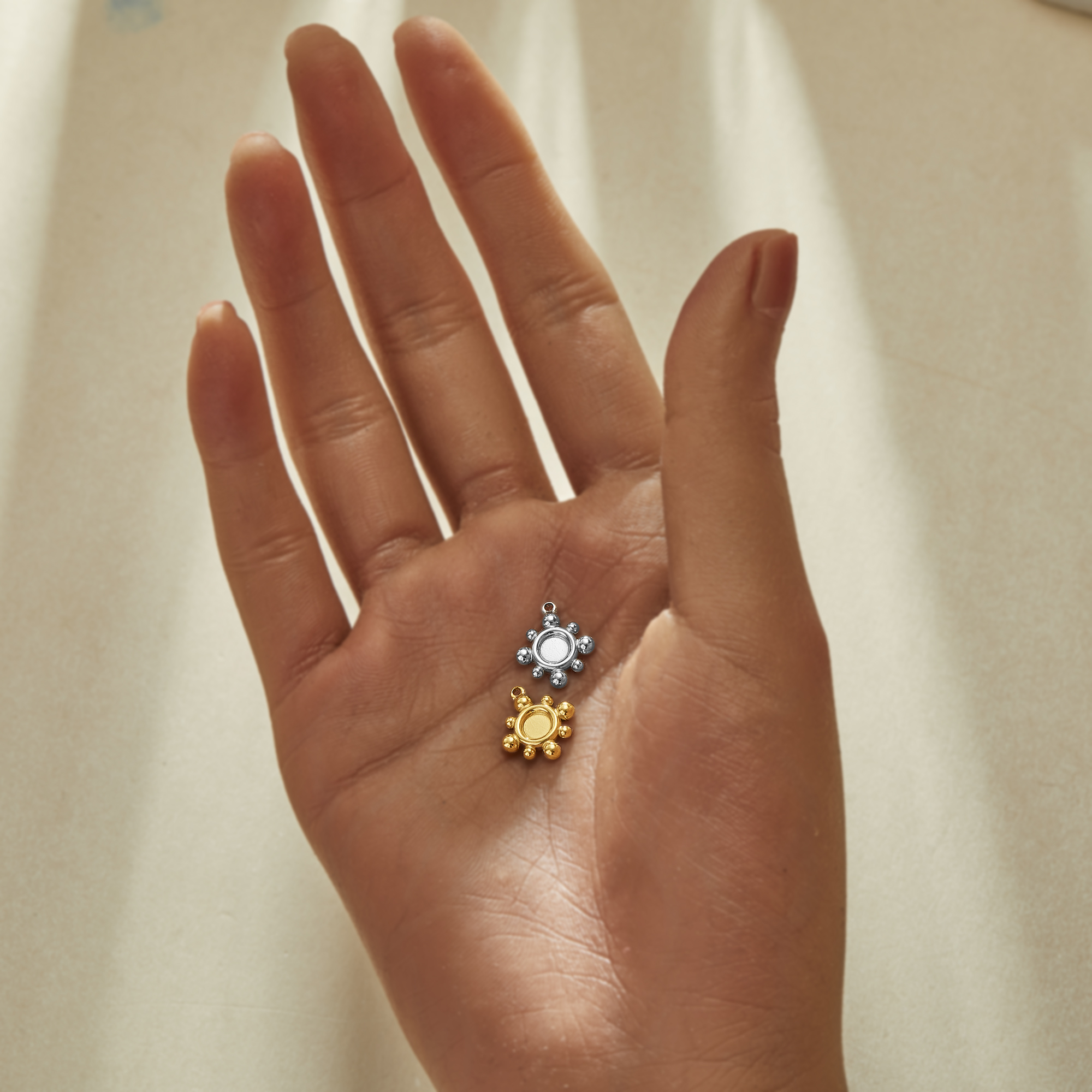 4.5MM Keepsake Breast Milk Resin Round Bezel Pendant Settings,Gold Stainless Steel Pendant Charm,Vintage Style Pendant,DIY Pendant Blank Supplies 1411486