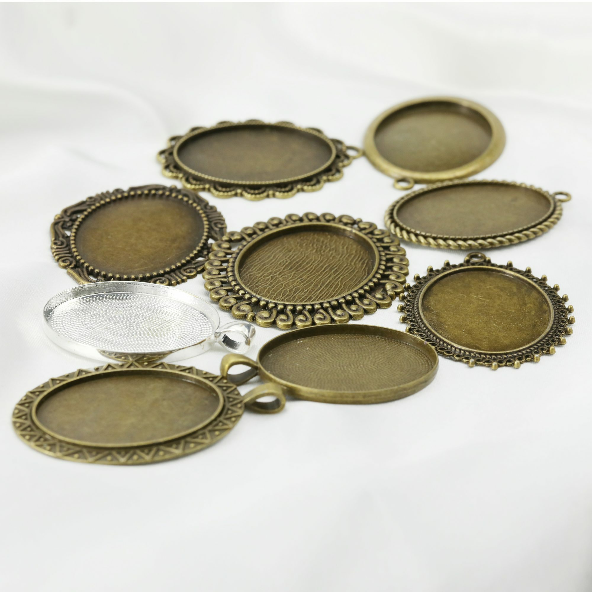20Pcs Assortment 30x40MM Oval Antiqued Bronze Pendant Settings Charm Bezel for Resin DIY Jewelry Supplies 1421182 - Click Image to Close