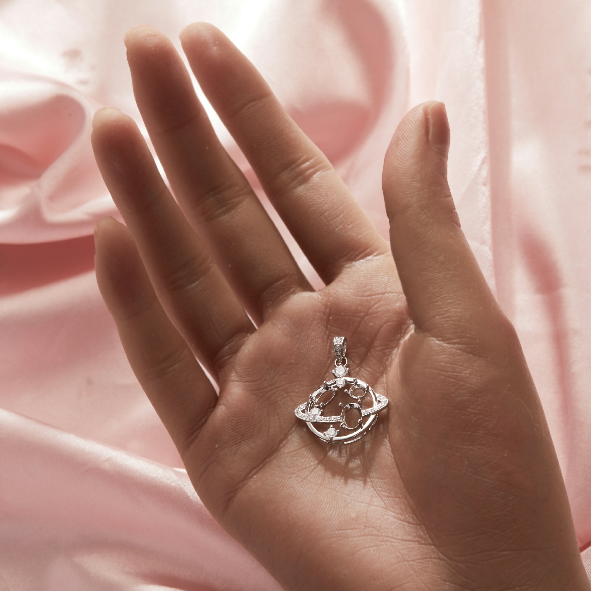 Three Stones Prong Pendant Settings,Space Planet Solid 14K 18K Gold Pendant With 4MM Round,4x6MM Oval,5x7MM Oval Stone 1421265