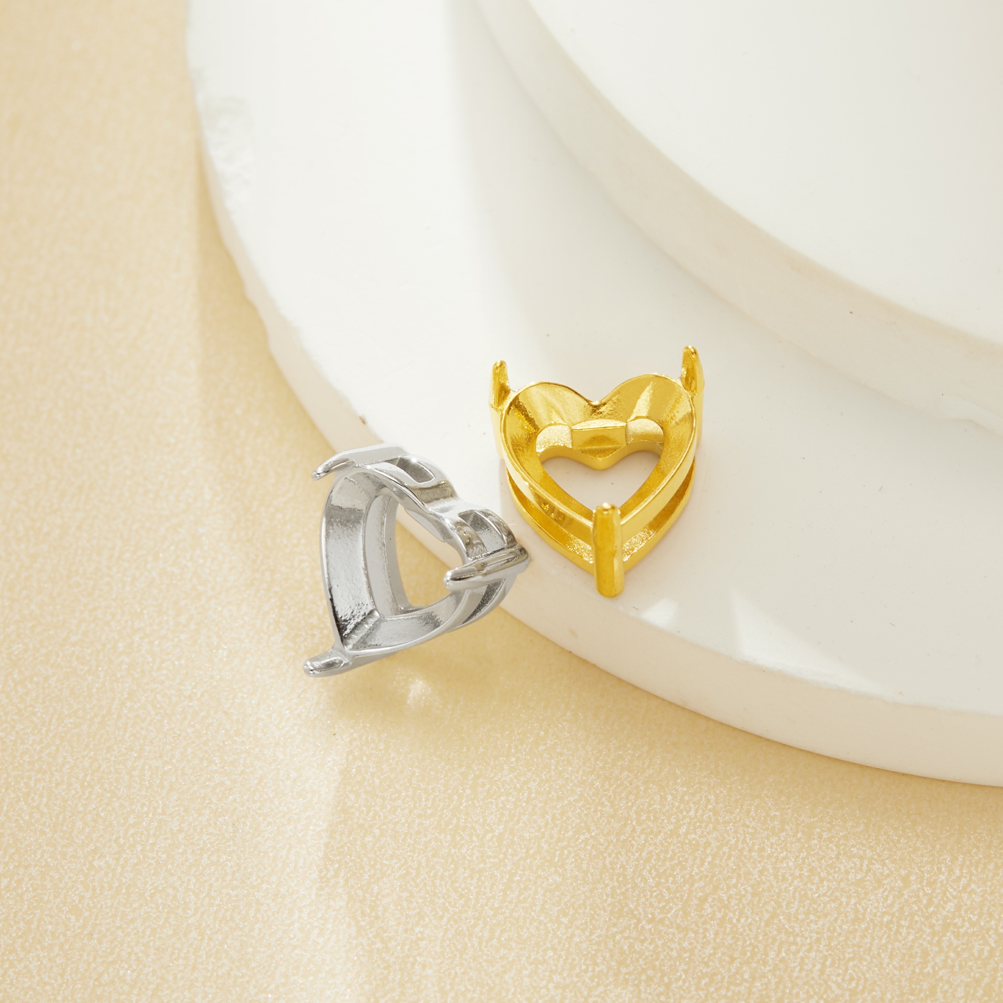 8MM Heart Prongs Bezel Pendant Settings,Yellow Gold Plated Stainless Steel Pendant Charm,Minimalist Heart Pendant,Simple Pendant Blank fro Faceted Stone 1431452 - Click Image to Close