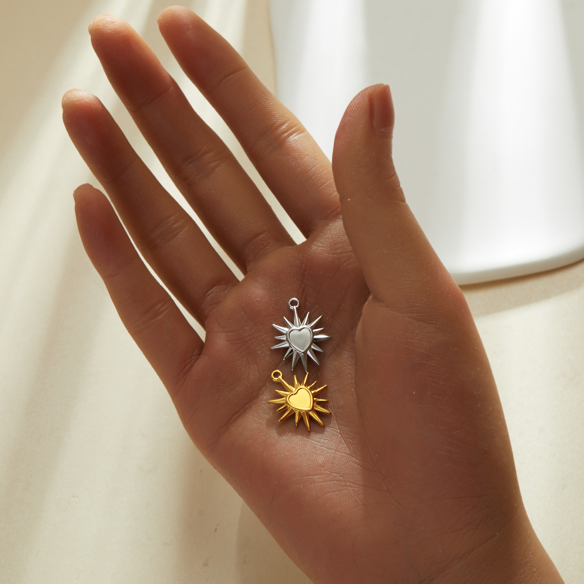 5MM Heart Bezel Stainless Steel Pendant Settings,Yellow Gold Silver Heart Pendant Charm,Vintage Styles Pendant,DIY Pendant Blank Supplies 1431512