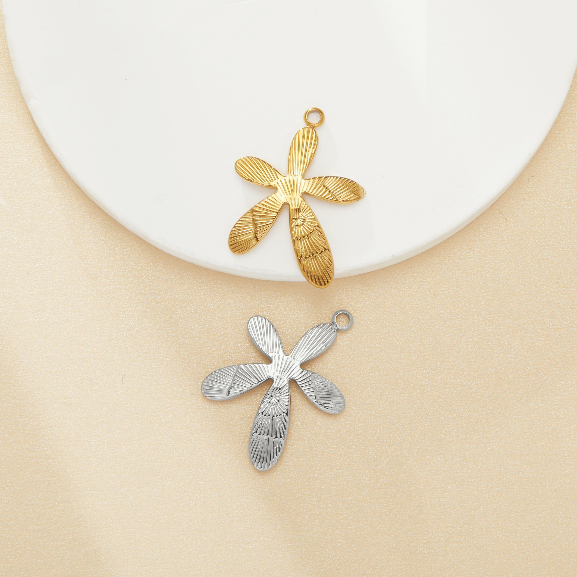 Pear Bezel Stainless Steel Pendant Settings,Yellow Gold Silver Flower Pendant Charm,Art Deco Pendant,DIY Pendant Blank Supplies 1431523 - Click Image to Close
