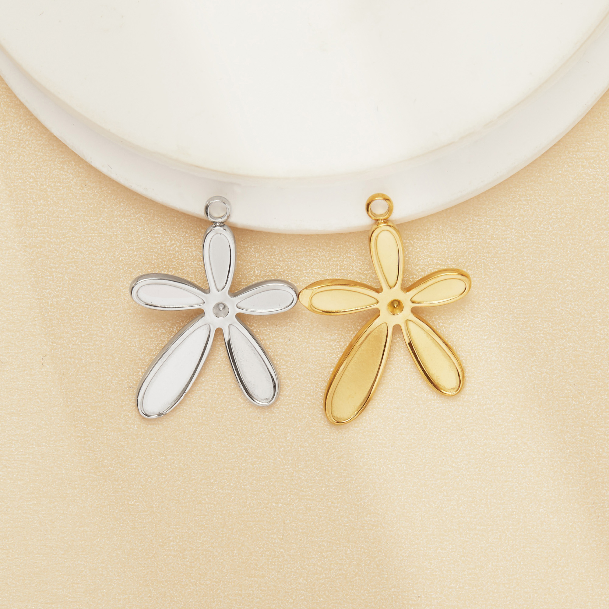 Pear Bezel Stainless Steel Pendant Settings,Yellow Gold Silver Flower Pendant Charm,Art Deco Pendant,DIY Pendant Blank Supplies 1431523 - Click Image to Close