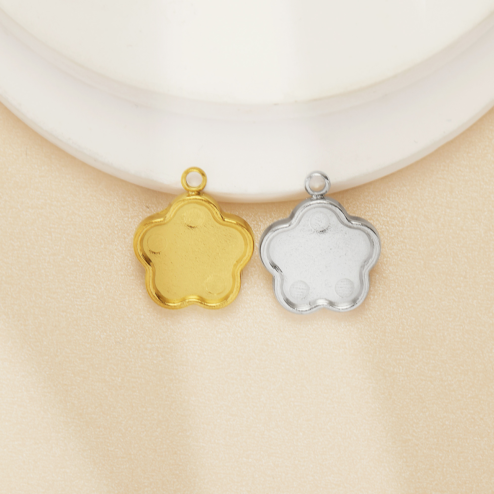 Flower Bezel Stainless Steel Pendant Settings,Yellow Gold Silver Pendant Charm,Minimalist Flower Pendant,DIY Pendant Supplies 1431527 - Click Image to Close