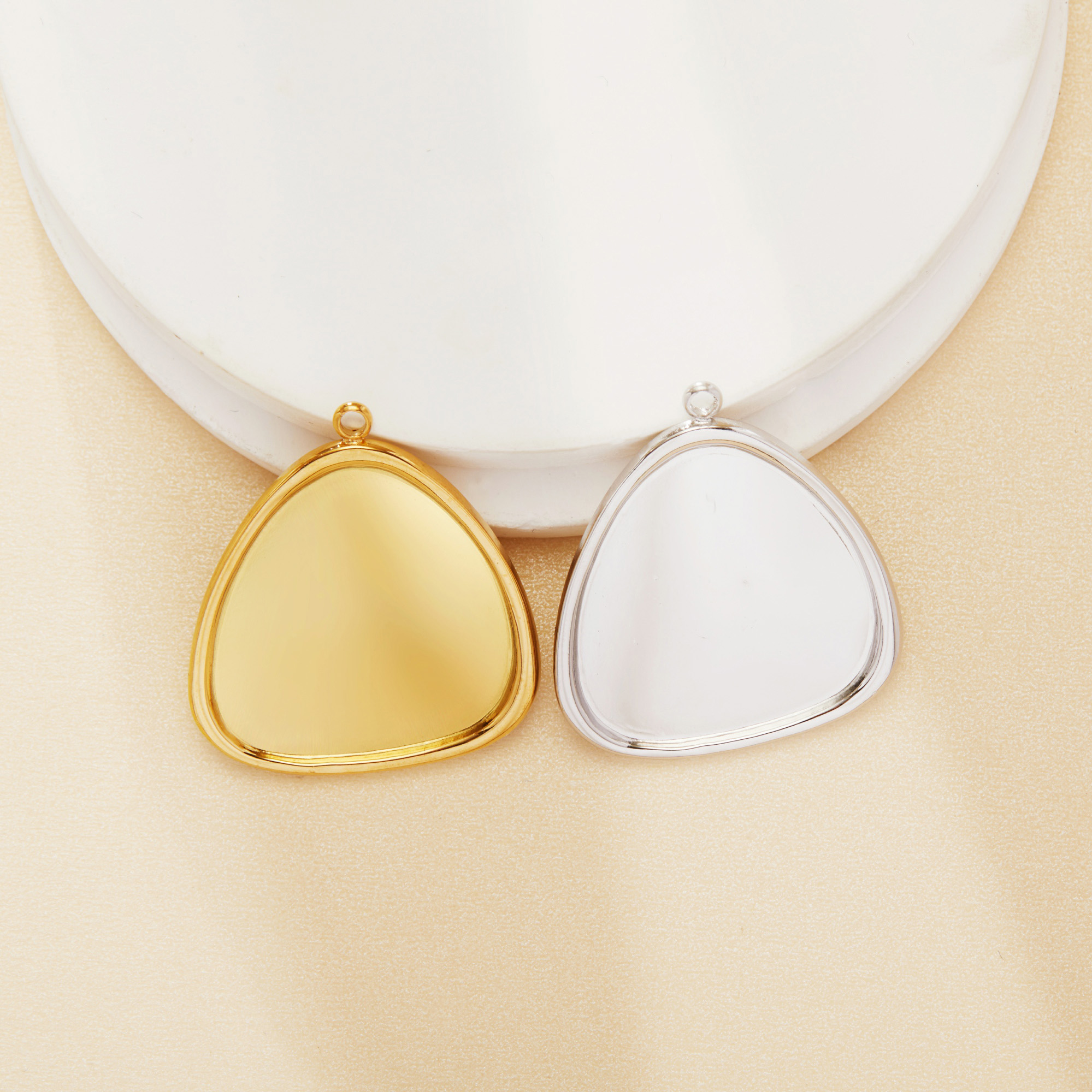 22MM Triangle Bezel Stainless Steel Pendant Settings,Yellow Gold Silver Pendant Charm,Minimalist Triangle Pendant,DIY Pendant Supplies 1431528 - Click Image to Close