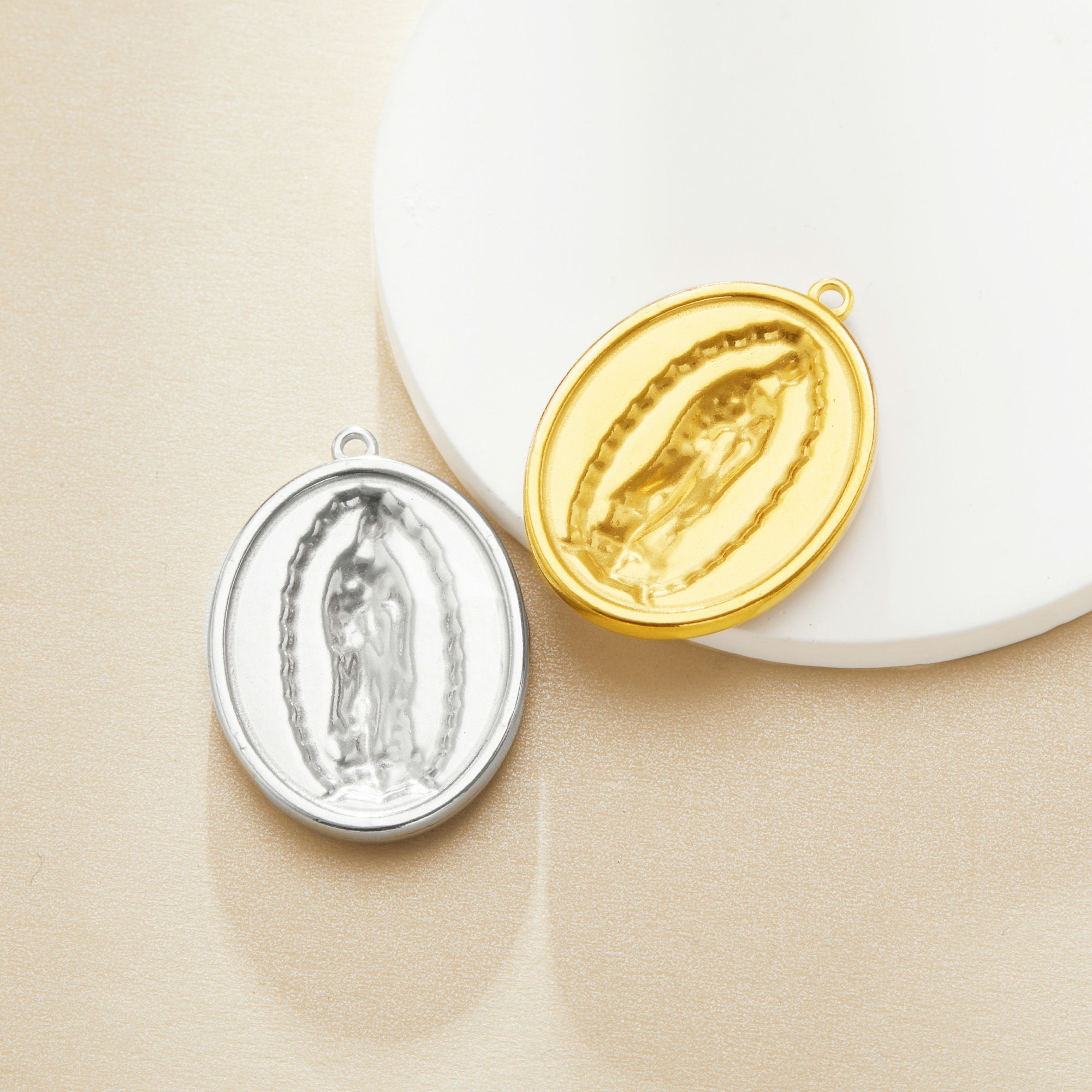 Virgin Mary Oval Pendant Charm,Mother of God Madonna Vintage Styles Oval Pendant Charm,DIY Pendant Charm Supplies 1431553