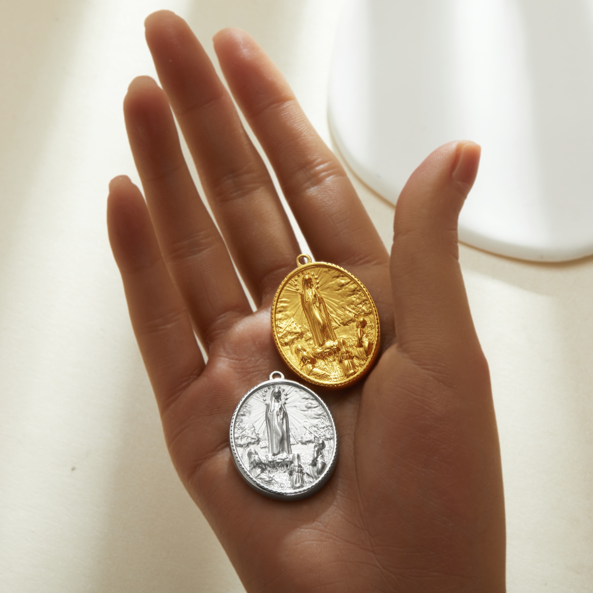 Virgin Mary Oval Pendant Charm,Mother of God Madonna Vintage Styles Oval Pendant Charm,DIY Pendant Charm Supplies 1431554