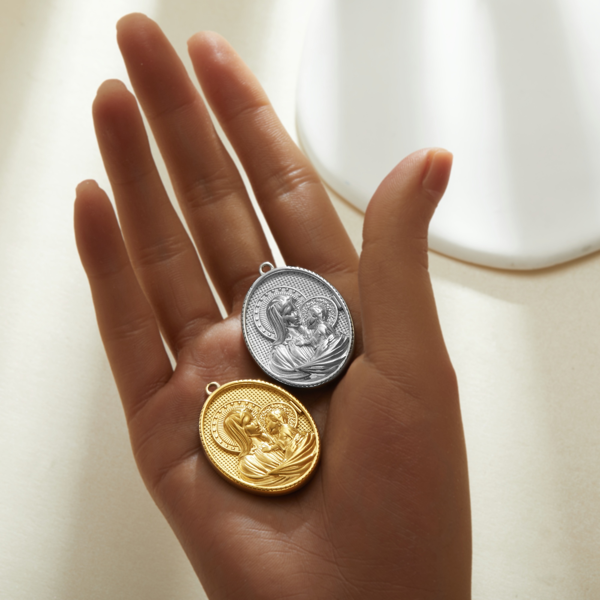 Virgin Mary Oval Pendant Charm,Mother of God Madonna Vintage Styles Oval Pendant Charm,DIY Pendant Charm Supplies 1431555