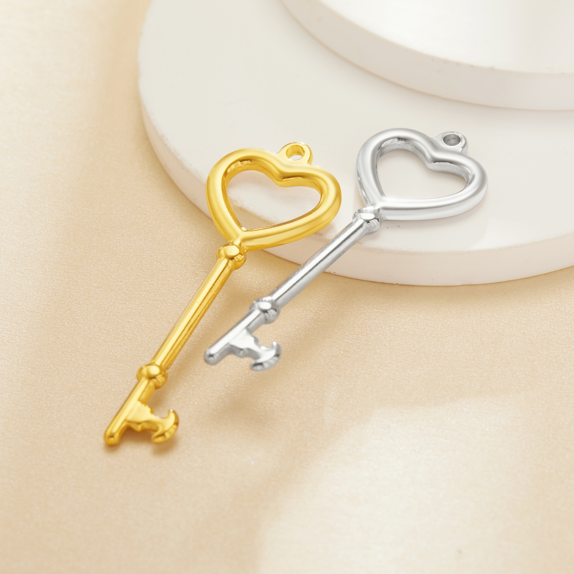 Minimalist Heart Key Pendant,Simple Key Stainless Steel Pendant Charm,DIY Pendant Charm Supplies 1431563