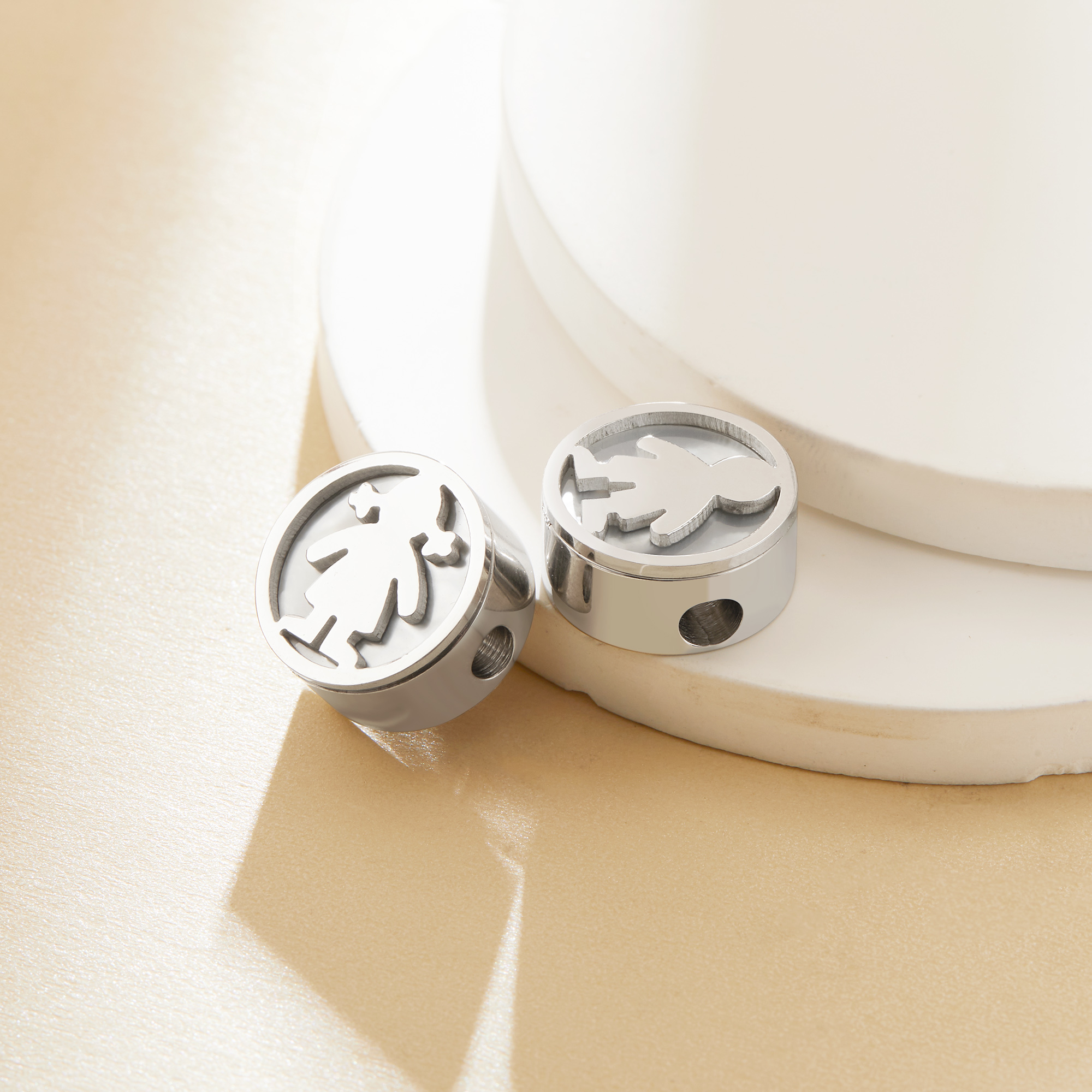 Keepsake Breast Milk Resin Stainless Steel Round Bezel Beads Settings,Boy And Girl Minimalist Pendant Beads with 3MM Hole,DIY Bead Supplies 1431571