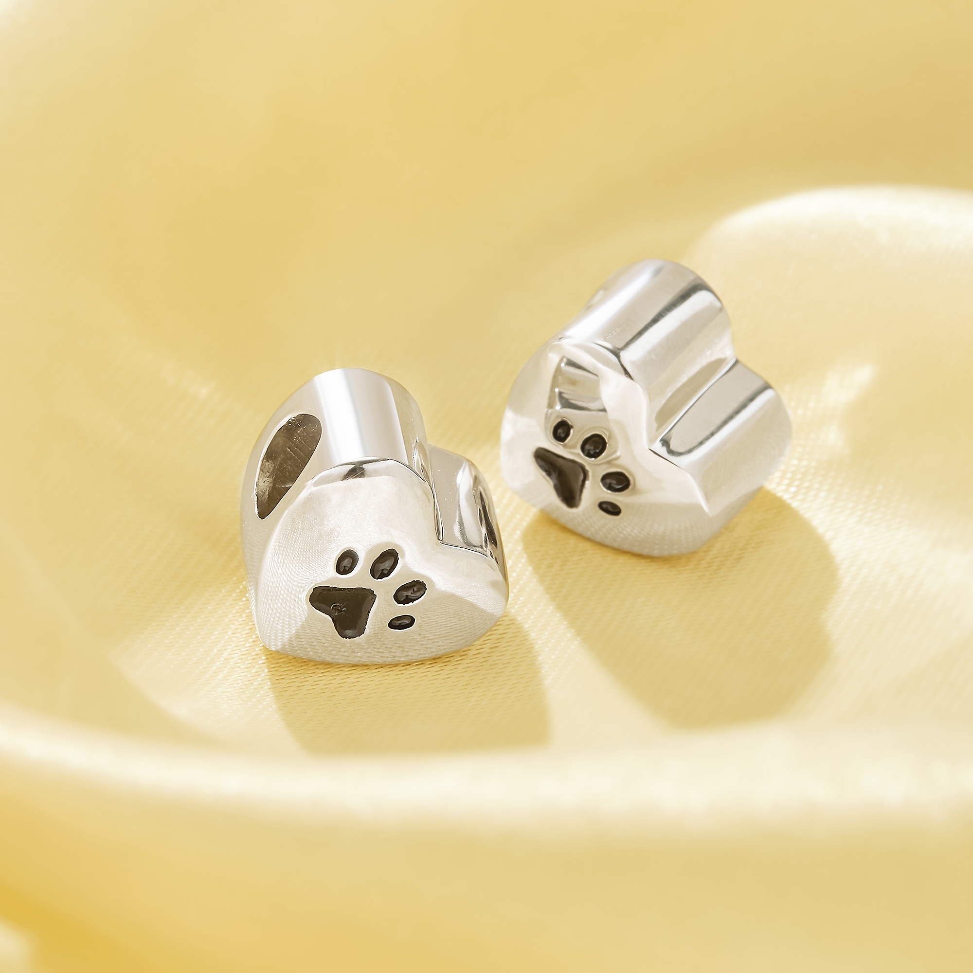 Keepsake Breast Milk Resin Heart Bezel Beads Settings,Double Sides Big Hole Solid 925 Sterling Silver Dog Paw Pendant Beads with 4.5MM Hole,DIY Pendant Supplies 1431588
