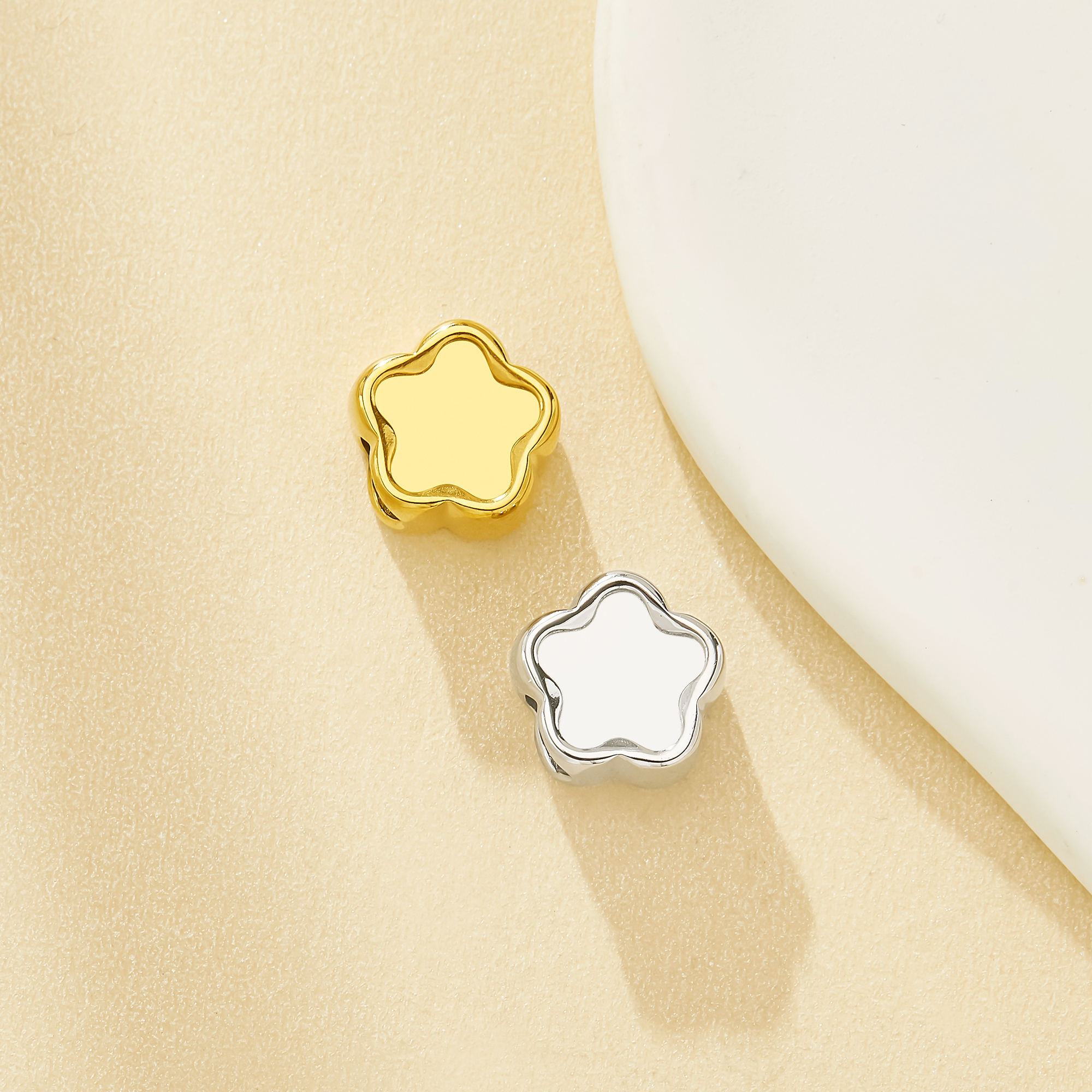 Keepsake Breast Milk Resin Stainless Steel Flower Bezel Beads Blank Settings,Big Hole Minimalist Pendant Beads with 4.5MM Hole 1431676