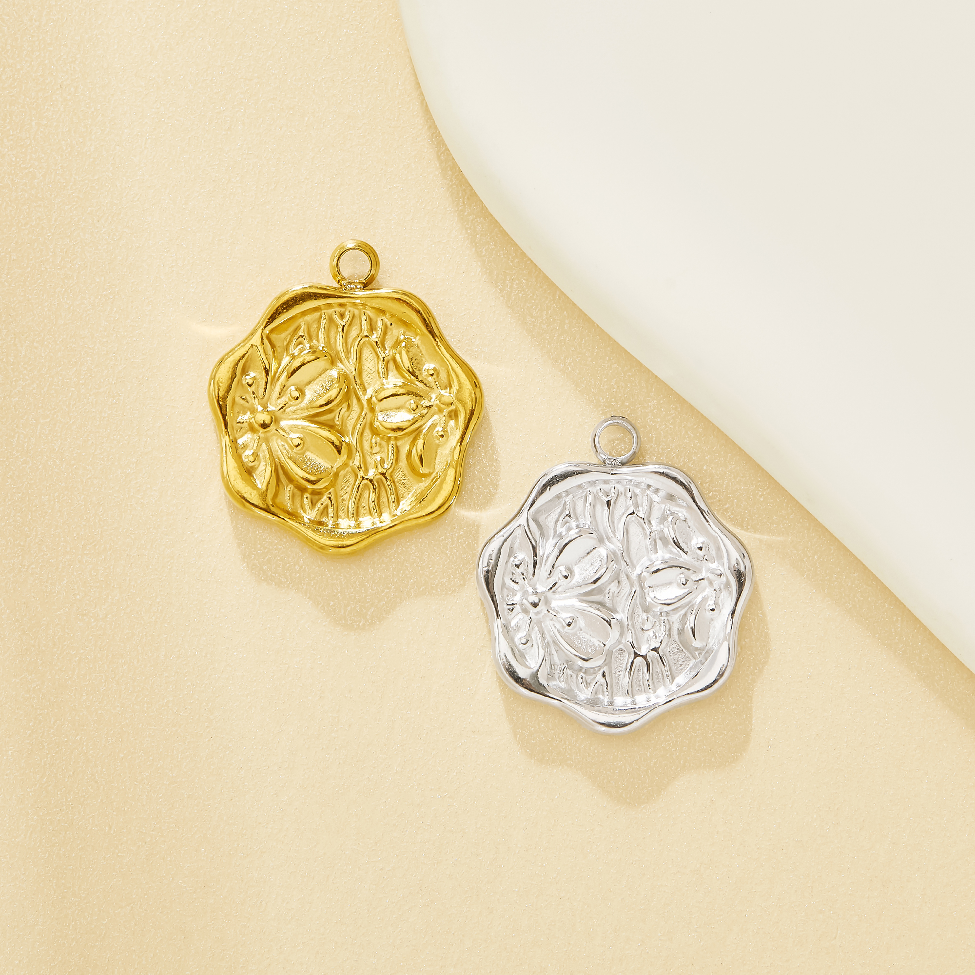 18.7MM Flower Pendant,Vintage Embossed Floral Coin Charms For DIY Bracelet Necklace,DIY Fine Jewelry Supplies 304L Stainless Steel 1431733