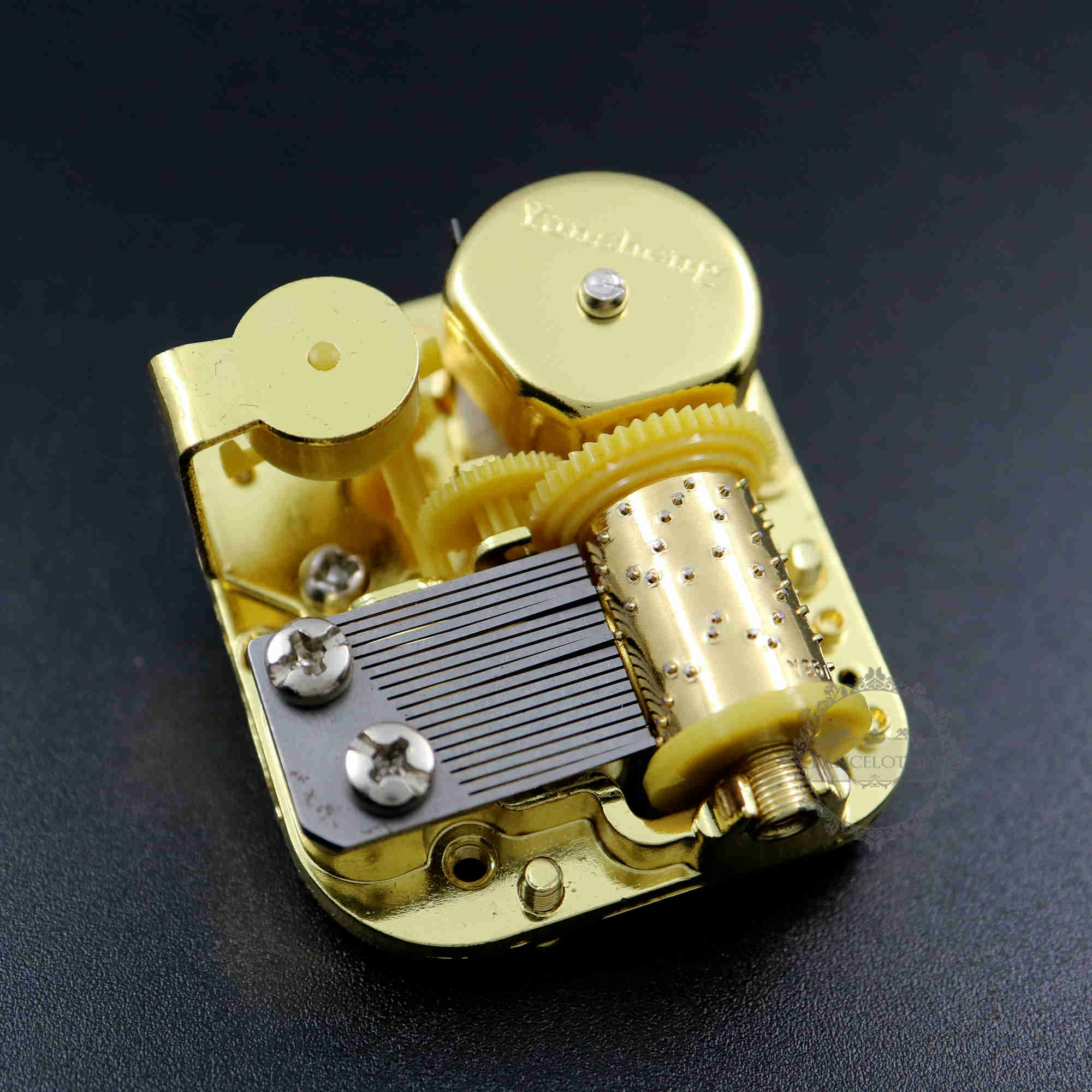 1pcs 50x45x20mm gold mini DIY 18 tones music box movement toy gift craft supplies 1502065-2 - Click Image to Close