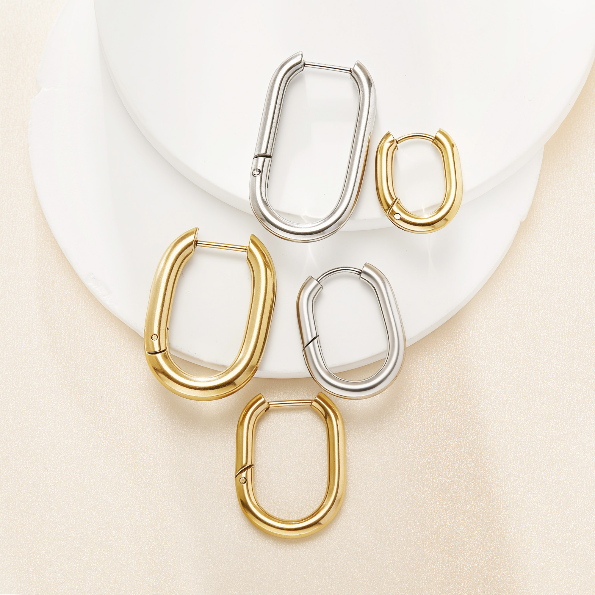 Simple Oval Gold Plated Stainless Steel Hoop Earrings 1529005