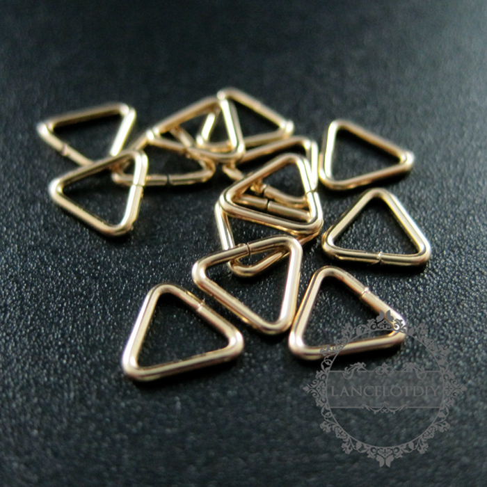 10pcs 22gauge 0.64x5mm 14K gold filled high quality color not tarnished triangle jump ring DIY jewelry supplies findings jumpring 1545010 - Click Image to Close