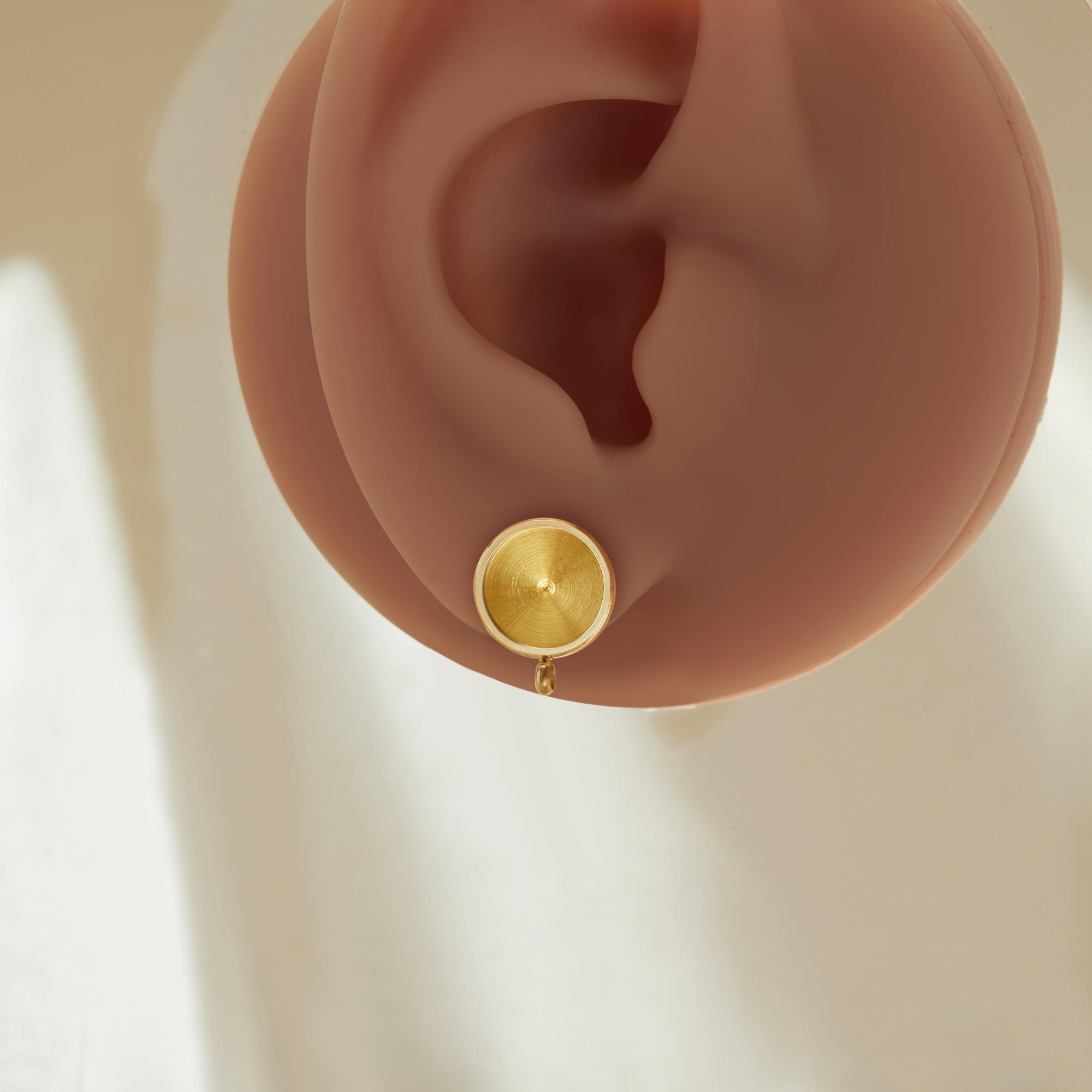 1Pair 8MM Keepsake Breast Milk Resin Round Studs Earrings Settings,Stainless Steel Gold Plated Earrings,DIY Earring Supplies 1705083