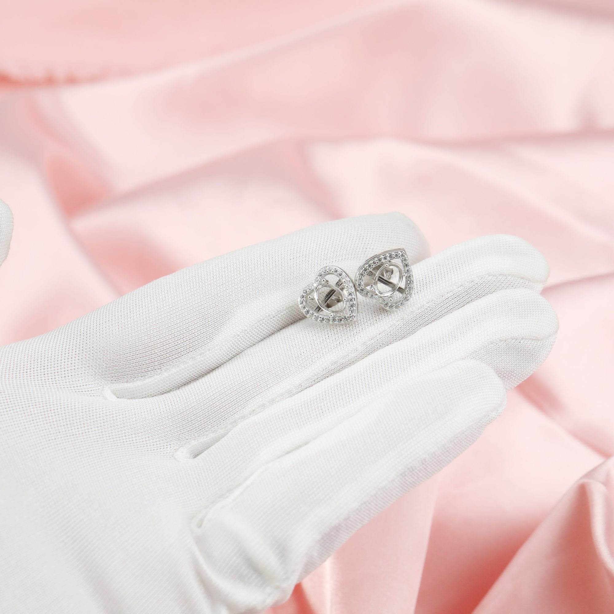 14K Solid Gold Oval Prongs Studs Earrings Settings Heart with Moissanite Accents Stone for Faceted Gemstone DIY Supplies Findings 1706024-1