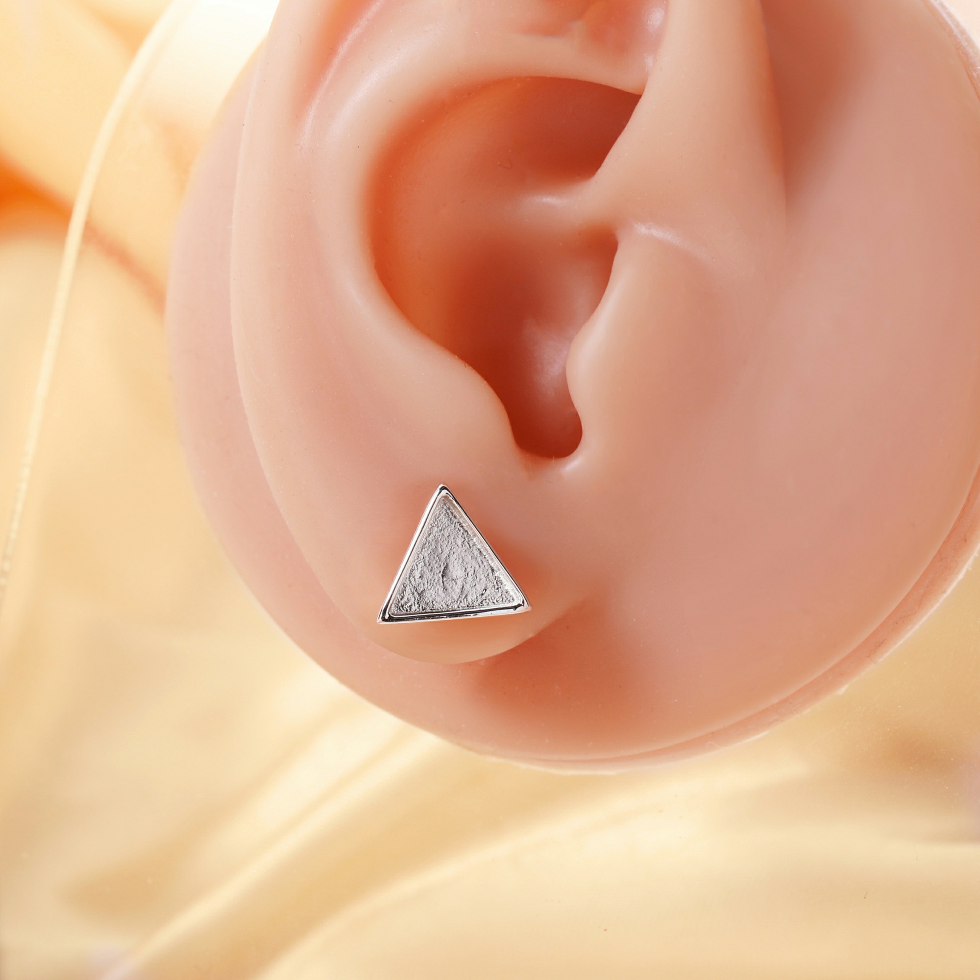 1Pair 8MM Keepsake Breast Milk Resin Triangle Earrings Blank Settings,Solid 925 Sterling Silver Rose Gold Plated Studs Earrings,DIY Earrings Supplies 1706138 - Click Image to Close