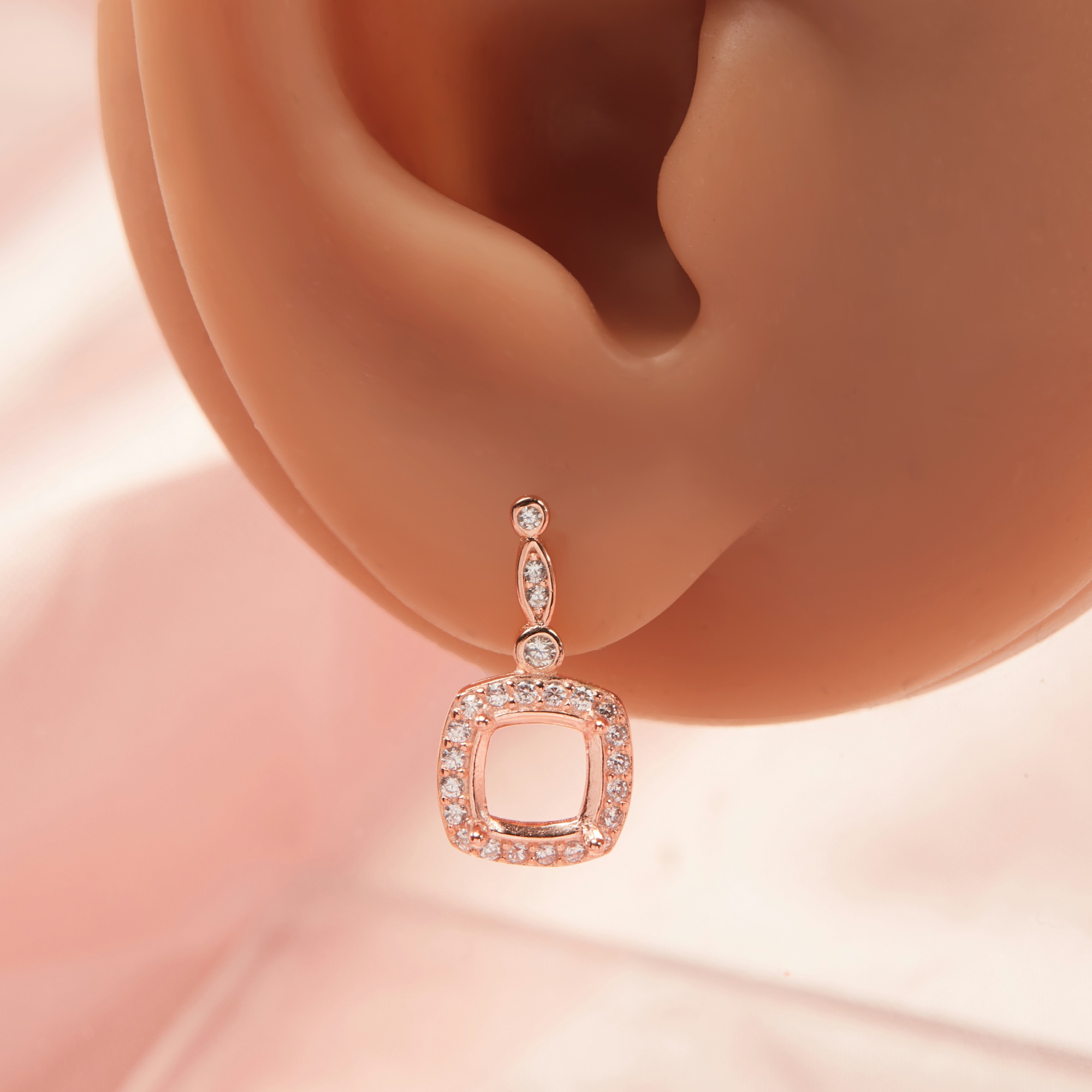 1Pair 6MM Cushion Square Prong Bezel Studs Earrings Settings,Solid 14K 18K Gold Earring,Halo Pave Moissanite Earring 1706142 - Click Image to Close