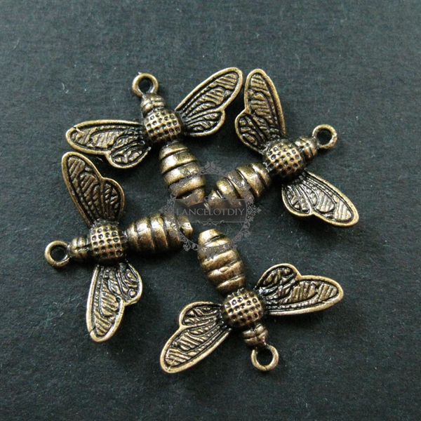 4pcs 15x20mm vintage brass bronze bees bugs antiqued DIY pendant charm supplies findings 1810186 - Click Image to Close