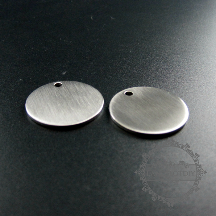 5pcs 30mm thick matte brush surface round stainless steel plain plate engraving laser military tag pendant charm DIY supplies 1820309 - Click Image to Close