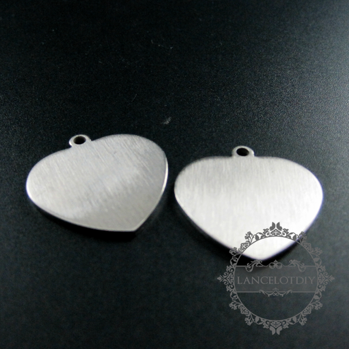 5pcs 29mm thick matte brush surface heart stainless steel plain plate engraving laser military tag pendant charm DIY supplies 1820312 - Click Image to Close