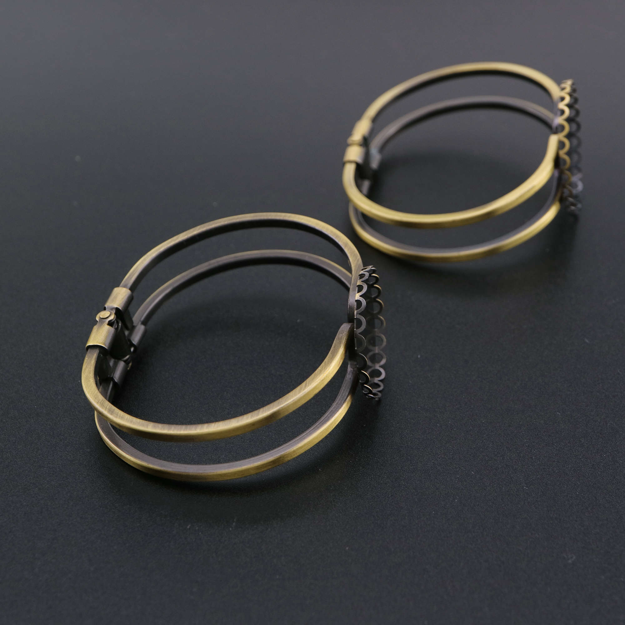 1Pcs Vintage Style Brass Bronze 25-30MM Round Bezel Bracelet Bangle Settings DIY Supplies 58MM Diameter 1900236 - Click Image to Close