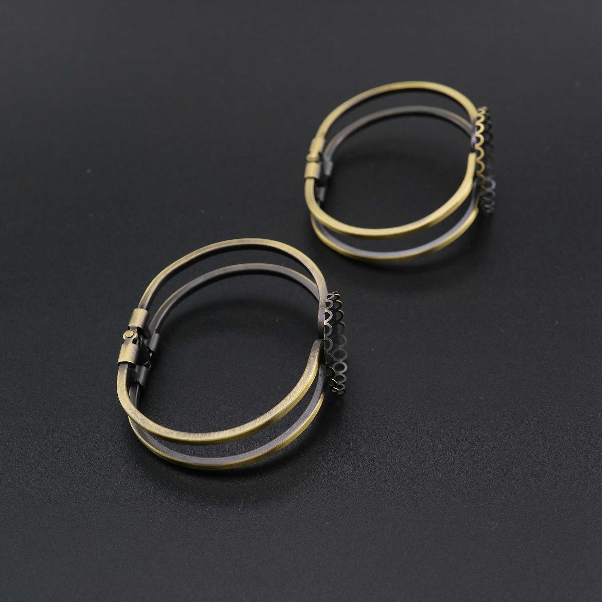1Pcs Vintage Style Brass Bronze 25-30MM Round Bezel Bracelet Bangle Settings DIY Supplies 58MM Diameter 1900236 - Click Image to Close