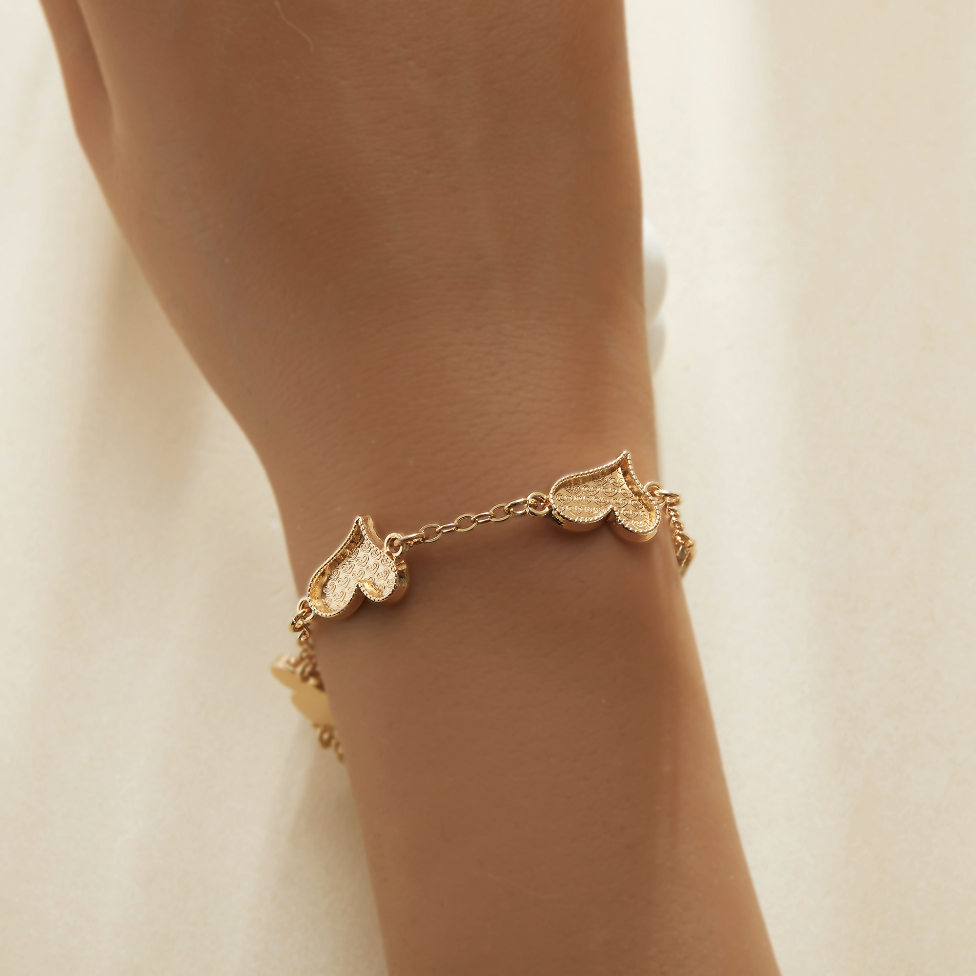 Heart Resin Bezel Bracelet Settings,Gold Plated Alloy 5 Heart Bezels Bracelet,DIY Bracelet Blank Supplies 1900350