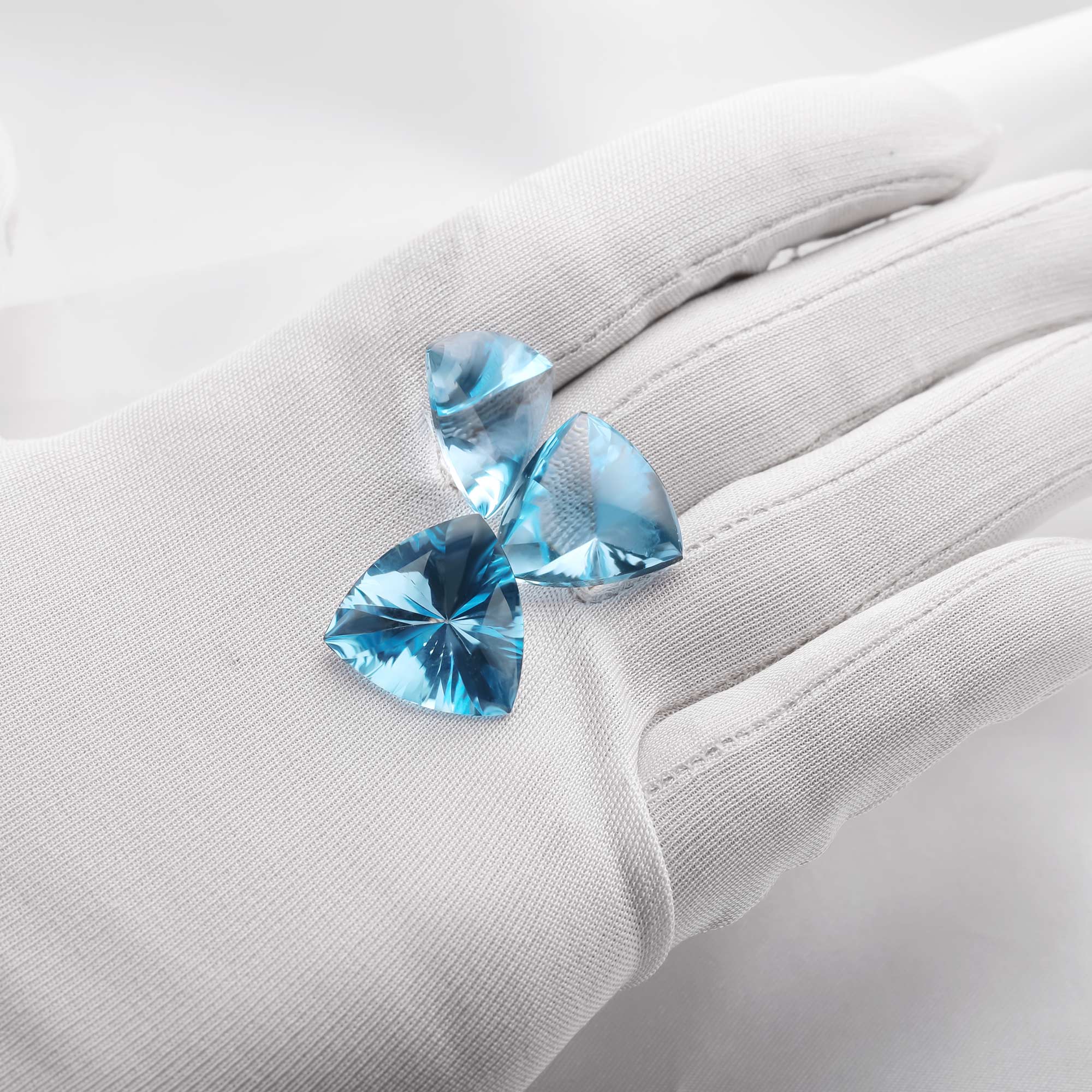 Large Trillion Cut Nature Swiss Blue Topaz Gemstone,November Birthstone,Blue Triangle Gemstone,DIY Jewelry Supplies - Click Image to Close