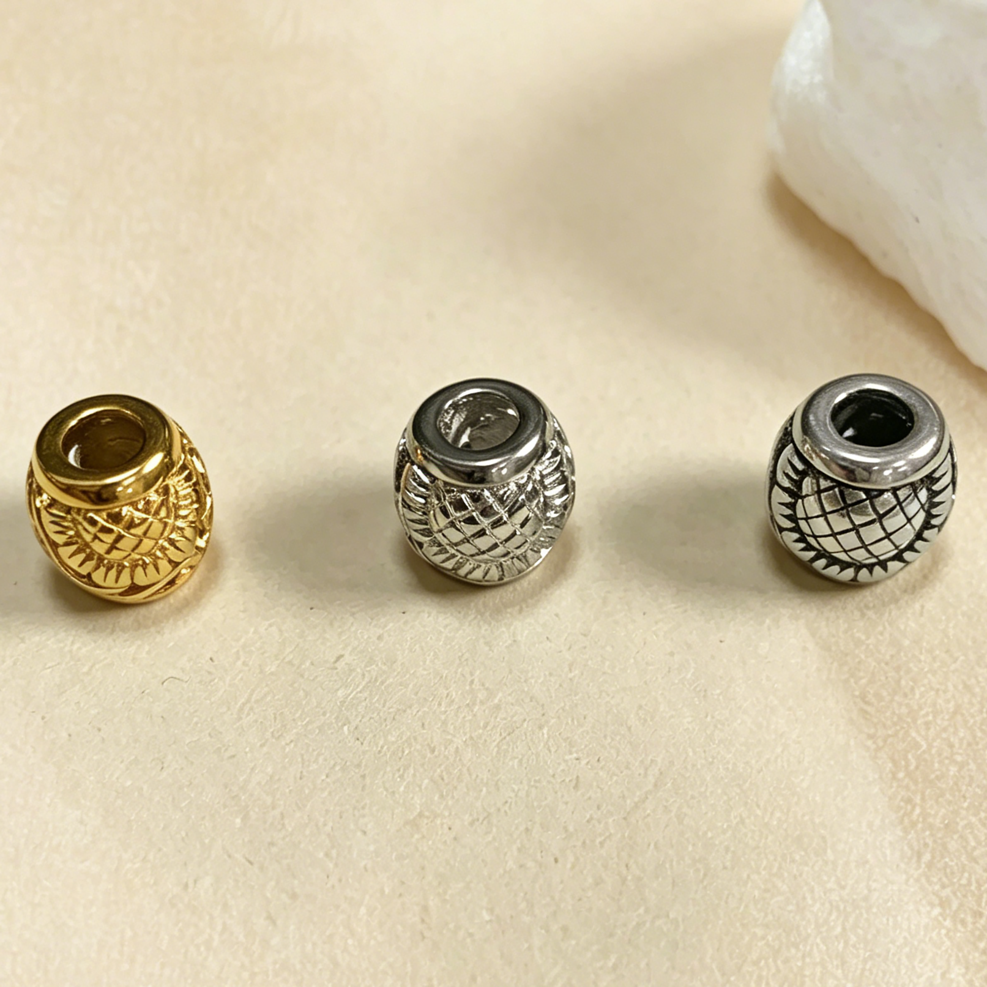 Carved Leaf Beads, Big Hole 316L Stainless Steel Pendant Bead with 4.07MM Hole, DIY Crafts Jewelry Making Findings Bracelets 4160135