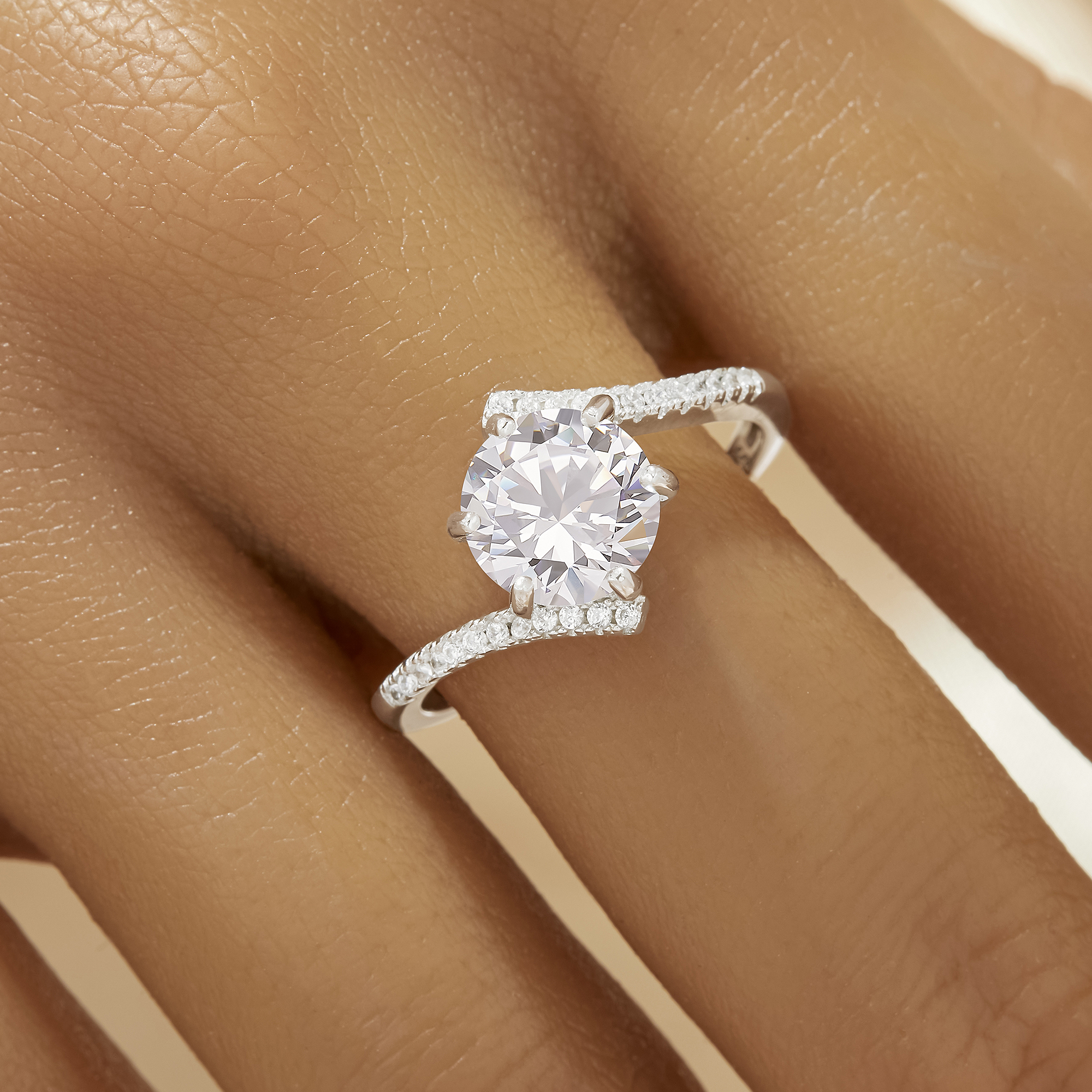 Luxury Round Simulated Diamond Ring With 8MM Round White Cubic Zirconia,Solid 925 Sterling Silver Ring,Bypass Shank Ring 6210337 - Click Image to Close